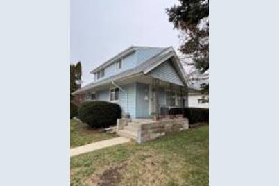 11834 W Greenfield Ave - Photo 1