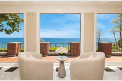 4424 N Lake Dr, Shorewood, WI 53211 - Photo 1