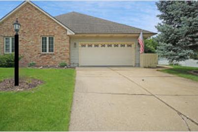 2727  Sandra Ln, Waukesha, WI 53188 - Photo 1