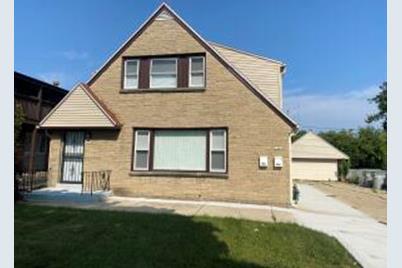 5284 N Teutonia Ave #5284A, Milwaukee, WI 53209 - Photo 1