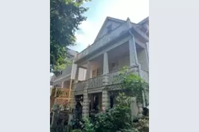 2933 N Weil St #2935, Milwaukee, WI 53212 - Photo 1