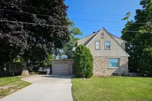 2732 N 21st St, Sheboygan, WI 53083 - Photo 1