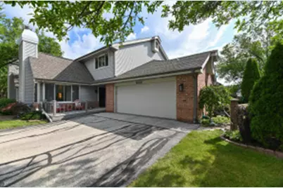 13572 W Fountain Ct, New Berlin, WI 53151 - Photo 1