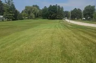 2050 Stratford Rd, West Bend, WI 53090 - Photo 1