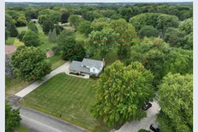8010 W Hillview Dr, Mequon, WI 53097 - Photo 1