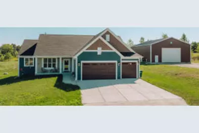 W140N14350  Country Aire Dr, Germantown, WI 53022 - Photo 1