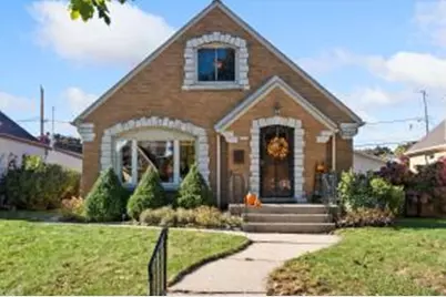 3353 W Lakefield Dr, Milwaukee, WI 53215 - Photo 1