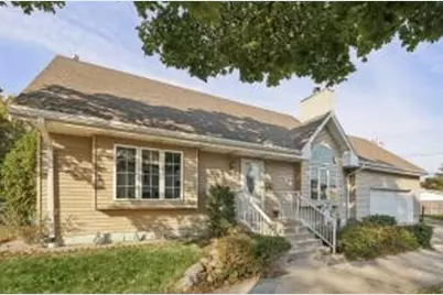 3930 W Euclid Ave, Milwaukee, WI 53215 - Photo 1