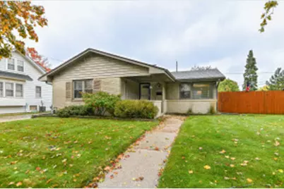 1925  Wustum Ave, Racine, WI 53404 - Photo 1