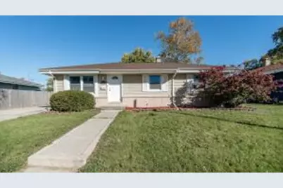 5014  58th St, Kenosha, WI 53144 - Photo 1