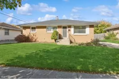 10442 W Rohr Ave, Milwaukee, WI 53225 - Photo 1