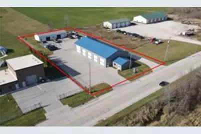 824 N 10th St, Oostburg, WI 53070 - Photo 1