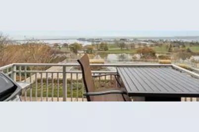 1522 N Prospect Ave, Milwaukee, WI 53202 - Photo 1