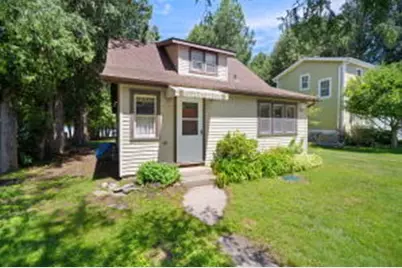 1322 W Green Lake Dr, Farmington, WI 53090 - Photo 1