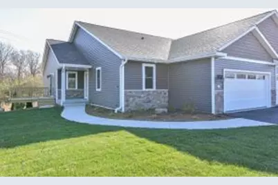 309 N Trailview Cir, Racine, WI 53185 - Photo 1