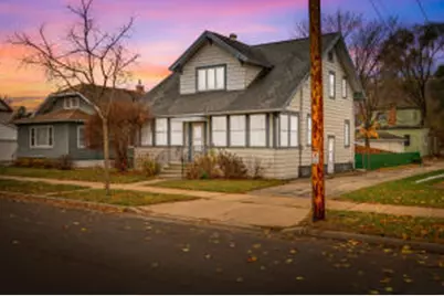 1230  13th St, La Crosse, WI 54601 - Photo 1