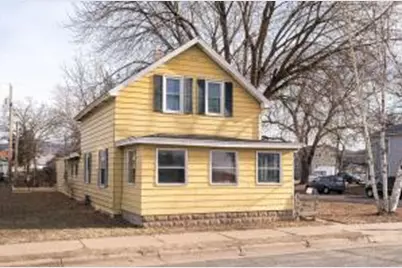 802  Kane St, La Crosse, WI 54603 - Photo 1