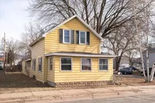 802 Kane St, La Crosse, WI 54603 - Photo 1