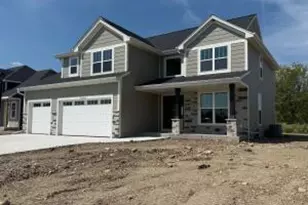 W215N4869 Kathleen Dr, Menomonee Falls, WI 53051 - Photo 1