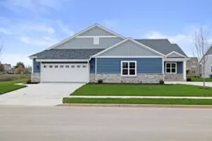 1548 Weston Rdg Rd, Oconomowoc, WI 53066 - Photo 1