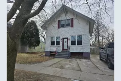 314 N Broad St, Elkhorn, WI 53121 - Photo 1