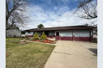 707  Hokah St, Caledonia, MN 55921 - Photo 1