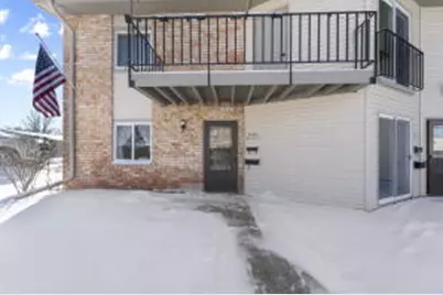 W168N11527  El Camino Dr, Germantown, WI 53022 - Photo 1