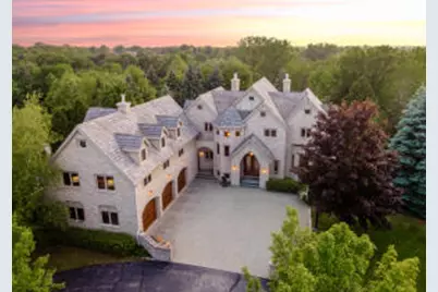 11611 N Canterbury Dr, Mequon, WI 53092 - Photo 1