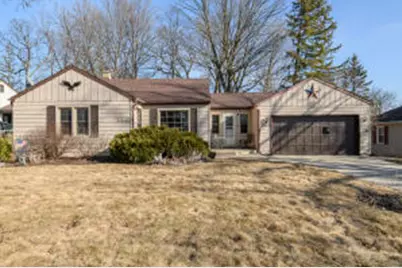 11827 W Homewood Ave, Wauwatosa, WI 53226 - Photo 1