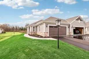 W204N17653 Laurel Pl, Jackson, WI 53037 - Photo 1