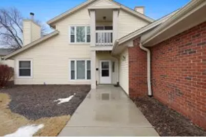 3529 W Old Oaks Dr, Greenfield, WI 53221 - Photo 1