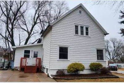 214 E Plainfield Ave, Milwaukee, WI 53207 - Photo 1