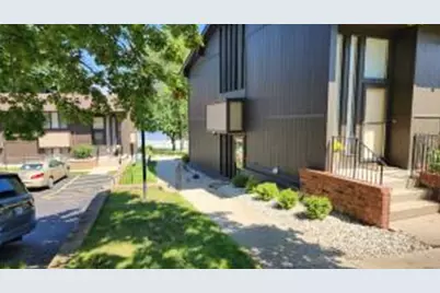 32  Lausanne Ct, Geneva, WI 53147 - Photo 1