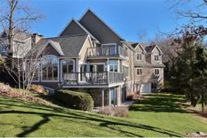 W330N6325  Hasslinger Dr, Merton, WI 53058 - Photo 1