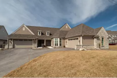 1554  Lookout Ct, Hartland, WI 53029 - Photo 1