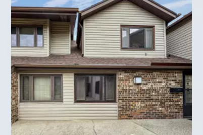 9034 W Lisbon Ave, Milwaukee, WI 53222 - Photo 1