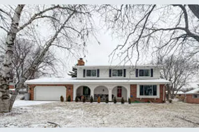 512  Park Crest Dr, Thiensville, WI 53092 - Photo 1