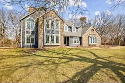 3810 N Southwood Dr, Oconomowoc, WI 53066 - Photo 1