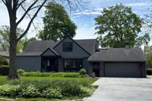 433 W Fairy Chasm Rd, Bayside, WI 53217 - Photo 1