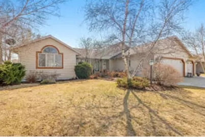 607  Oriole Ln, Howards Grove, WI 53083 - Photo 1