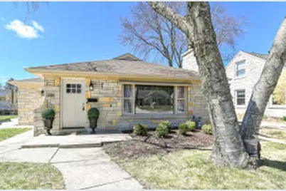 2639 N 85th St, Wauwatosa, WI 53226 - Photo 1