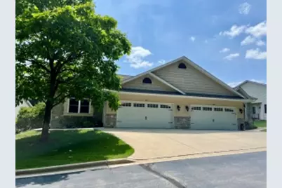 421  Nature Haven Blvd, Kewaskum, WI 53040 - Photo 1