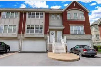 3924 S Lake Dr, Saint Francis, WI 53235 - Photo 1