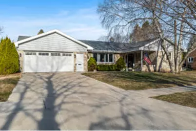 1334 N 9th St, Manitowoc, WI 54220 - Photo 1