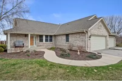 600  Chadburn Ct, Brookfield, WI 53045 - Photo 1