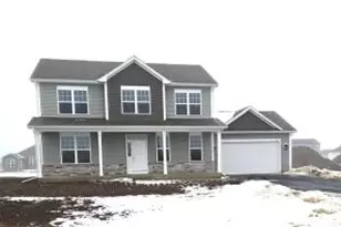 406 Kensington Ct, Williams Bay, WI 53191 - Photo 1