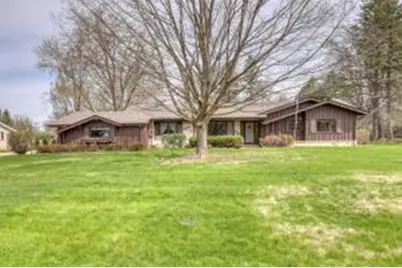 17420  Royalcrest Dr, Brookfield, WI 53045 - Photo 1