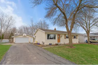 640  McKinley Ave, Omro, WI 54963 - Photo 1