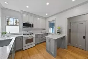 103 Ellenbecker Rd, Thiensville, WI 53092 - Photo 1