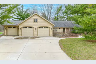 S47W36105  Meadows Dr, Ottawa, WI 53118 - Photo 1